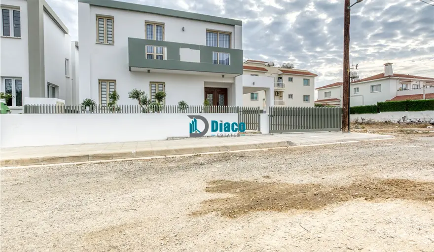 2 Bedroom Townhouse in Paralimni photo 1