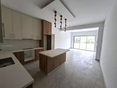 Three Bedroom Ground Floor Apartment in Deryneia photo 2