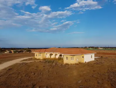 Four Bedroom Bungalow in Frenaros Area photo 5
