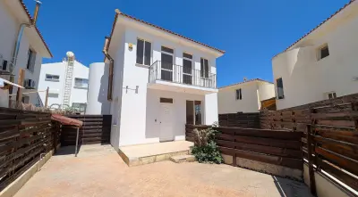 Three Bedroom Villa in Pernera Area photo 4