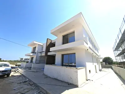 Four Bedroom End Town House in Kapparis photo 2