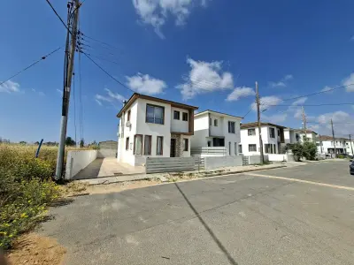 Three Bedroom Link Detached Villa in Avgorou photo 4