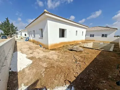 Under Costruction 3 bedroom Bungalow in Frenaros