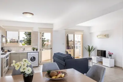 2 Minutes Walk To Sirena Bay with Amazing Sea Views photo 4