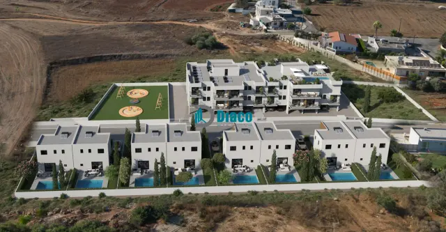 Three Bedroom Top Floor Apartment in Deryneia