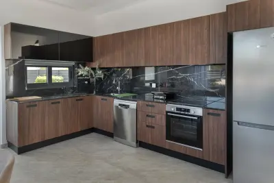 Three Bedroom Villa Close to Marina in Ayia Triada photo 3